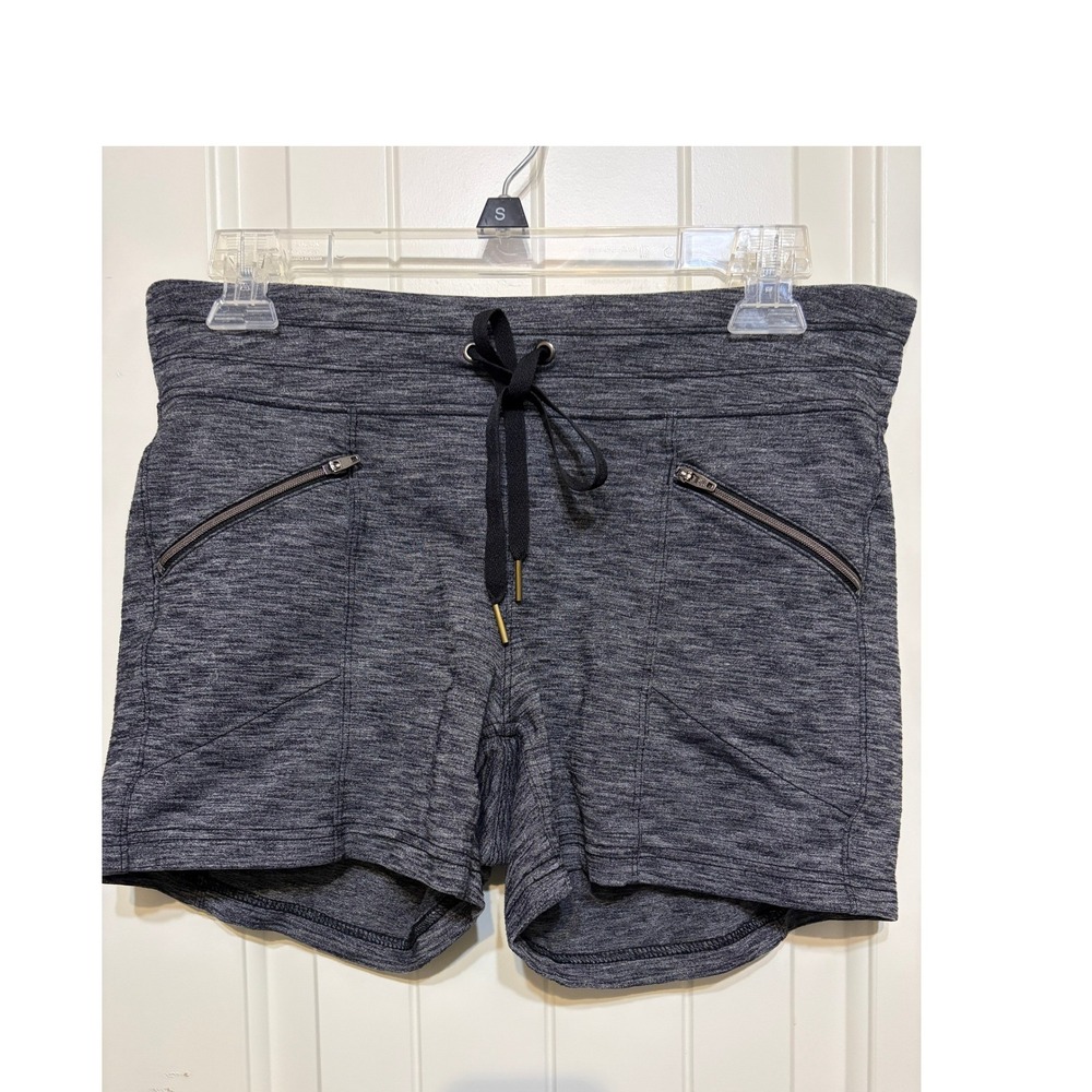 Athleta Womens Heathered Gray Athletic Shorts Supplex Spandex Large Zip Pocket